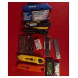 Box Cutters / Razor Knives W/ Blades