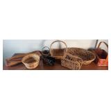 Lot of Baskets & Napkin Holders