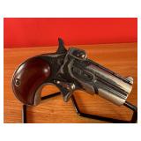 Davis Model D-32 .32 Auto Derringer