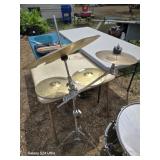 Symbol stand yamaha with four symbols, large, one