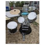 Yamaha stage custom. All Birch, drum set one