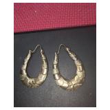 Vtg hoop earring pierced  teardrop oval design