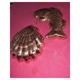 Vtg fish &.she'll hanging art set