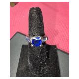 Woman or girl  ring w/ blue stone sze6.5