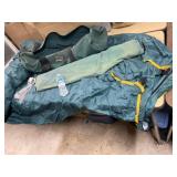 VERTICAL ASCENT LARGE POLE TENT - Case/Stakes