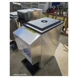 Sir vind commercial ice dispenser, new old stock