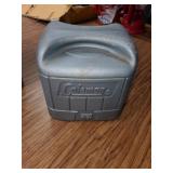 Coleman 508 stove w/case