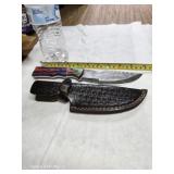 Damascus steel knife full shank leather sheath