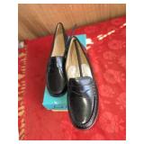 JACK  ROGER'S NEW BLACK  SANDLE SIZE 9M