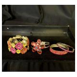 Lot of 4 pink/orange/yellow flower bracelets
