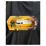 RC Jada 1963 Volkswagen bus pickup