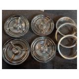 Vintage Pontiac spinner hubcaps ??