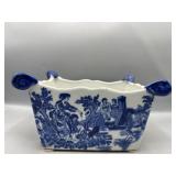 Victoria ware cache planter
