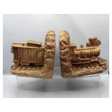 Universal statuary Train book ends