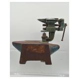 Anvil bench vice