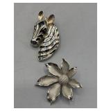 Signed brooches Best & Giovanni
