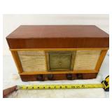 Antique Radio (works) great condition