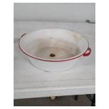 Vintage 16 1/2'   5' Deep  Enamel Ware Dish 10-22