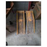 Metal vehicle ramps. T2
