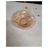 Vintage amber glass bowl. T48