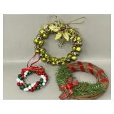 Small Vintage Vine Wreath, Mini Jingle Bell