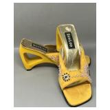 Sz 8 Soo Loo Vintage Plastic Heel Sandals Shoes