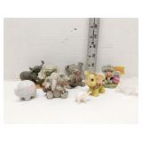 Lot of 8 small elephant figures