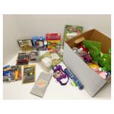 Group of novelty/flea market items