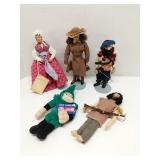 Group of vintage dolls