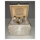 Angel Worry Box 3 Glass Angel Gold Trim Music Box