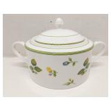 Studio Nova covered caserole dish