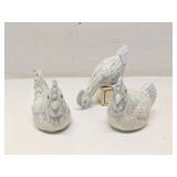Blue & white chicken salt pepper shakers
