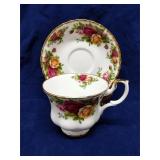 Royal Albert Old Country Roses tea cup & saucer