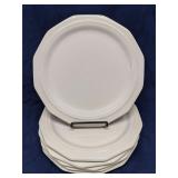 Lot of 6 white dinner plates, unbranded