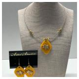 Silver Tone Choker Necklace Yellow Pendant with