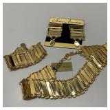 3 pc set Gold Tone Book Chain Necklace Bracelet &
