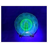 7' Belmont Bowknot urannium glass plate