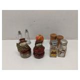 Group of salt & pepper shakers