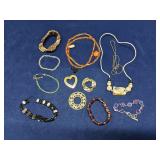 Group of costume/fashion jewelry