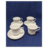Group of Royal M Windsor SP2 teacups & saucers