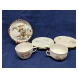 Group of teacups & saucers