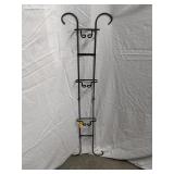 Black metal wall plate rack