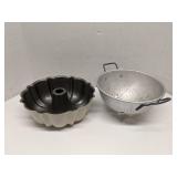 Vintage metal collander & bundt cake pan