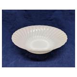 Anchor Hocking white swirl serving bowl