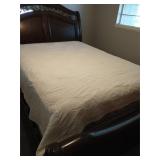 White quilt, machine quilted