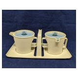 Tupperware creamer and sugar set