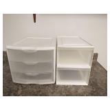 Lot of plastic storage drawers