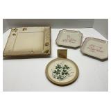Lot of 4 Decorative Pieces