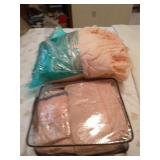Pink lace conforter set full size