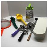 Group of 9 Kitchen Gadgets
